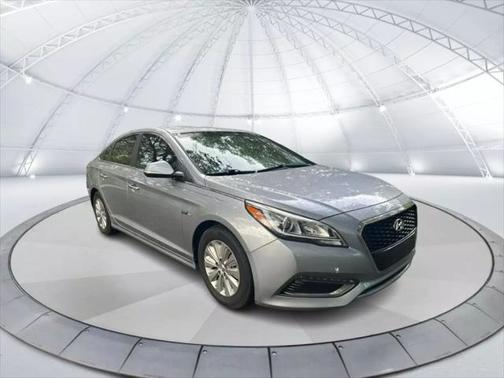 2016 Hyundai SONATA Hybrid SE