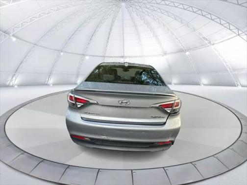 2016 Hyundai SONATA Hybrid SE
