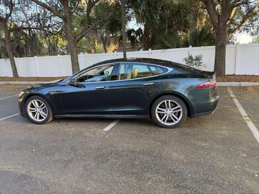 2014 Tesla Model S 85