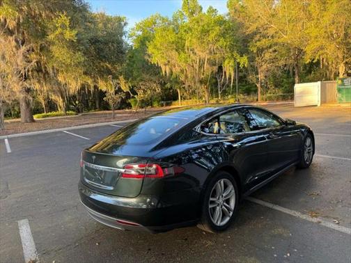 2014 Tesla Model S 85