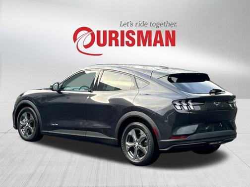 2022 Ford Mustang Mach-E SELECT