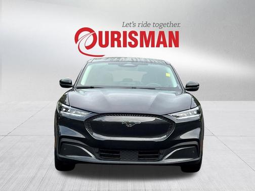 2022 Ford Mustang Mach-E SELECT
