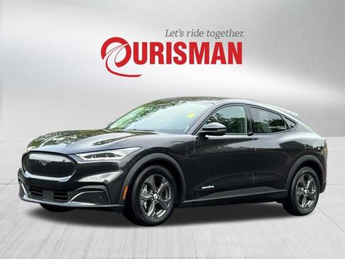 2022 Ford Mustang Mach-E SELECT