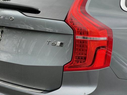 2019 Volvo XC90 T6 INSCRIPTION