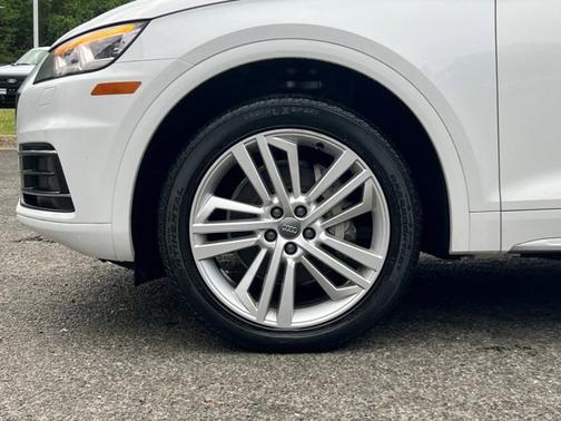 2018 Audi Q5 2.0T QUATTRO TECH PREMIUM PLUS