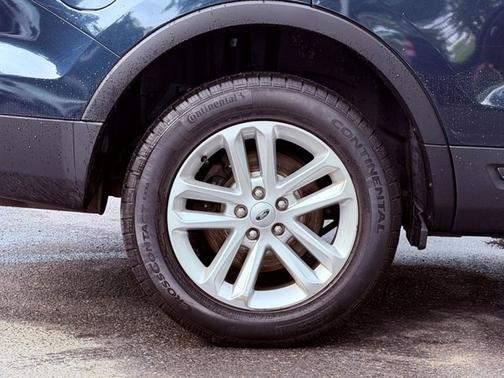 BLUE JEANS METALLIC 2017 Ford Explorer BASE