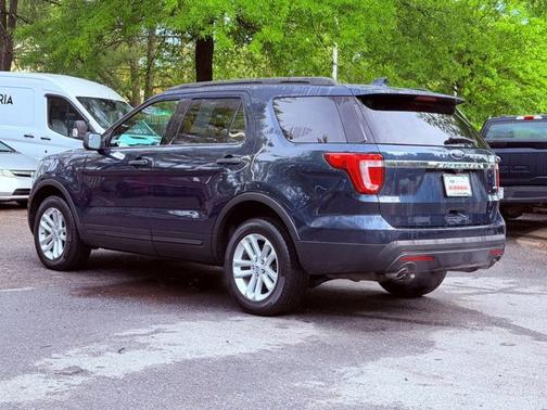 BLUE JEANS METALLIC 2017 Ford Explorer BASE