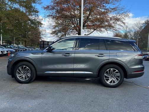 2023 Lincoln Aviator STANDARD