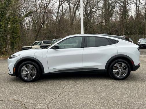 SPACE WHITE METALLIC 2023 Ford Mustang Mach-E SELECT