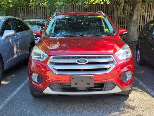 Photo 2 of 3 of 2018 Ford Escape TITANIUM