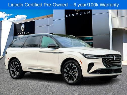 WHITE PLATINUM MET 3C 2024 Lincoln Nautilus RESERVE