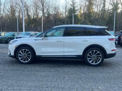 PRISTINE WHITE MET 3C 2023 Lincoln Corsair STANDARD