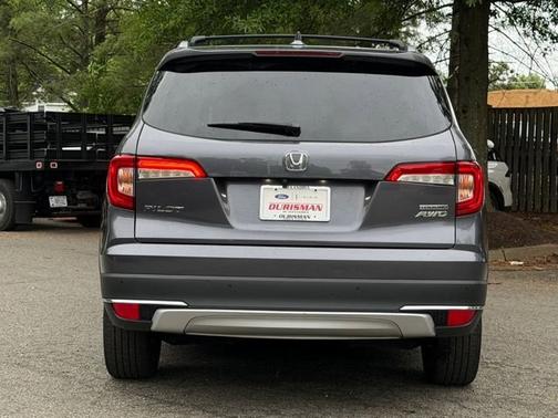 Modern Steel Metallic 2019 Honda Pilot TOURING 7-PASSENGER