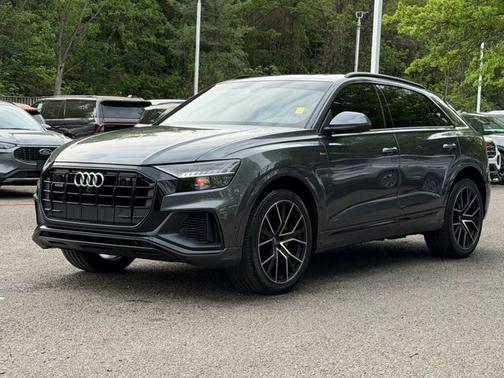 Daytona Gray Pearl Effect 2020 Audi Q8 55 QUATTRO PREMIUM