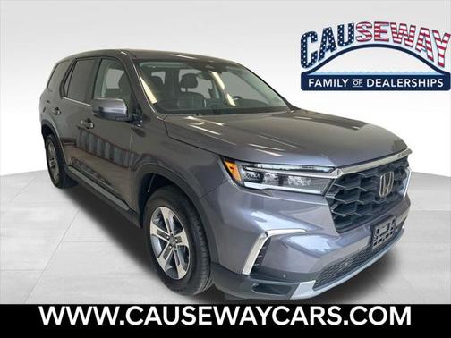 2023 Honda Pilot AWD EX-L 8 Passenger