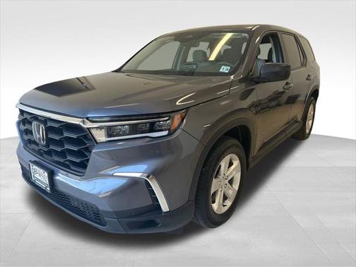 2023 Honda Pilot AWD LX