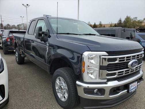 2025 Ford F-350 XLT