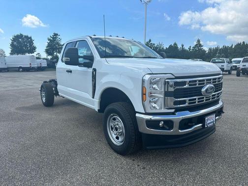 2025 Ford F-350 XL
