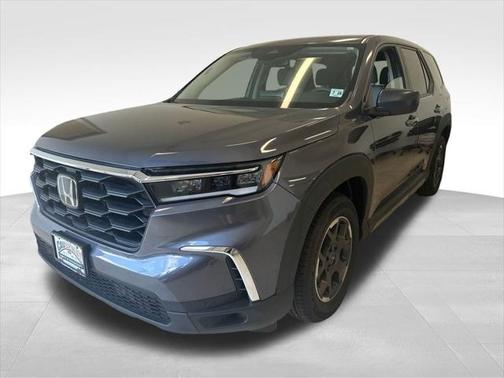 2023 Honda Pilot AWD LX