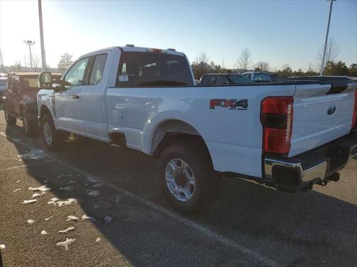 2025 Ford F-350 XLT
