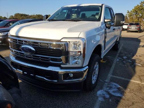 2025 Ford F-350 XLT