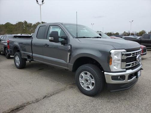 2025 Ford F-350 XLT
