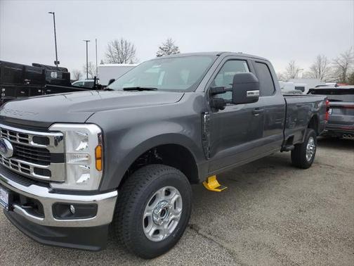 2025 Ford F-350 XLT