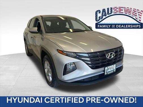 2022 Hyundai TUCSON SE