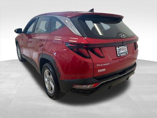 2023 Hyundai TUCSON SE
