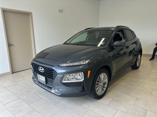2020 Hyundai KONA SEL Plus