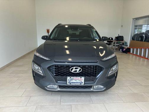 2020 Hyundai KONA SEL Plus