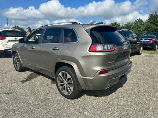 2019 Jeep Cherokee Overland