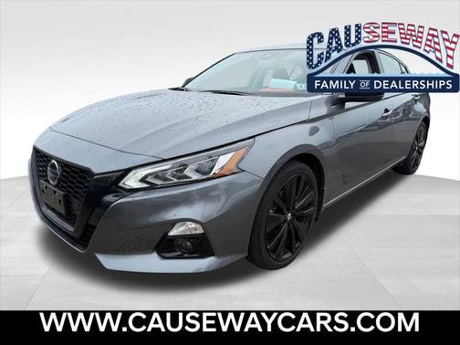 2022 Nissan Altima SR FWD