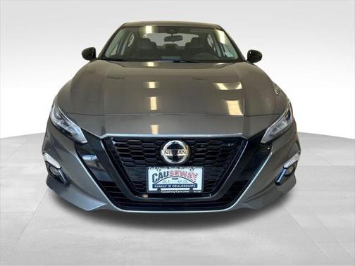 2022 Nissan Altima SR FWD
