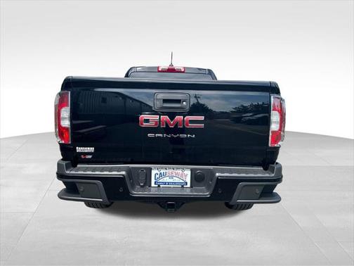 2022 GMC Canyon Elevation Standard