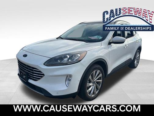 2022 Ford Escape Titanium