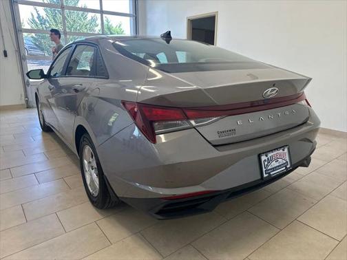 2023 Hyundai ELANTRA SE