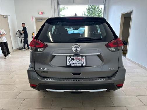 2019 Nissan Rogue S