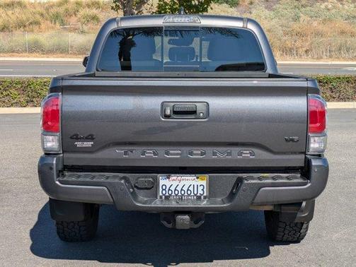 2020 Toyota Tacoma TRD Sport