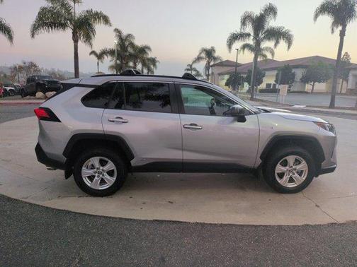 2021 Toyota RAV4 Hybrid LE