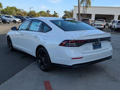 2025 Honda Accord SE