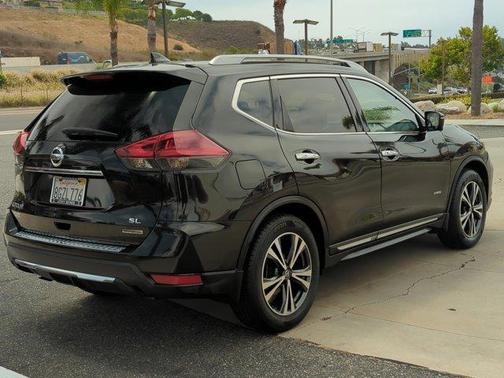 2018 Nissan Rogue Hybrid SL