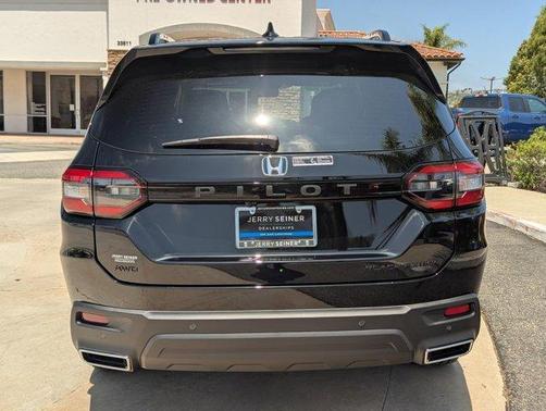 2025 Honda Pilot Black Edition
