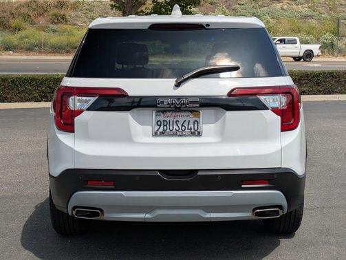 2022 GMC Acadia SLE