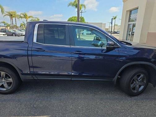 Obsidian Blue Pearl 2021 Honda Ridgeline RTL