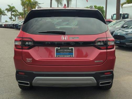 2025 Honda Pilot Touring