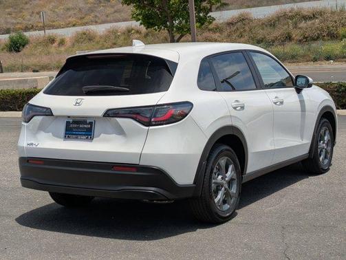 2026 Honda HR-V LX