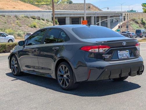 2025 Toyota Corolla Hybrid SE