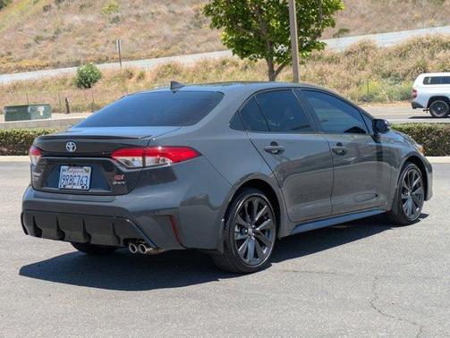 2025 Toyota Corolla Hybrid SE