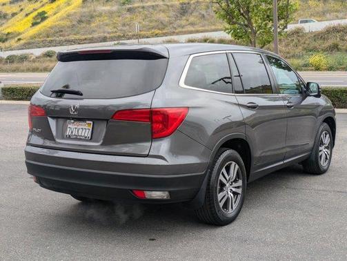 2017 Honda Pilot EX